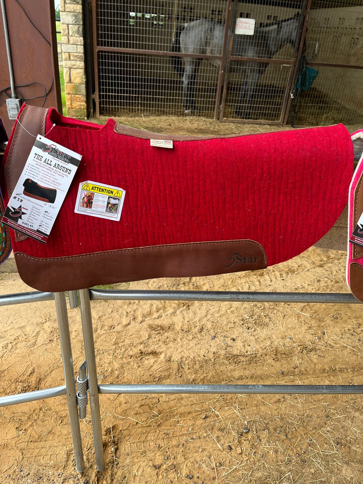 Top Quality 5-Star Saddle Pads for Ultimate Comfort and Support for Your Horse Rodeo Road Essentials