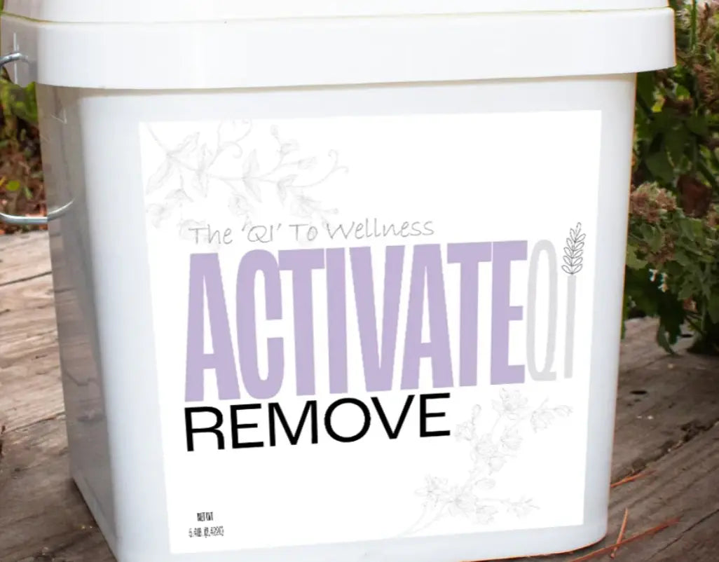 Container of ActivateQi Remove by Rodeo Road Essentials, a heavy metal cleanse designed for horses, promoting wellness by flushing out heavy metals.