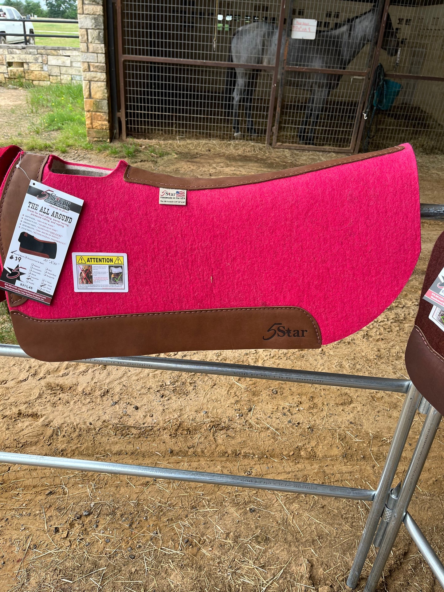 Top Quality 5-Star Saddle Pads for Ultimate Comfort and Support for Your Horse Rodeo Road Essentials